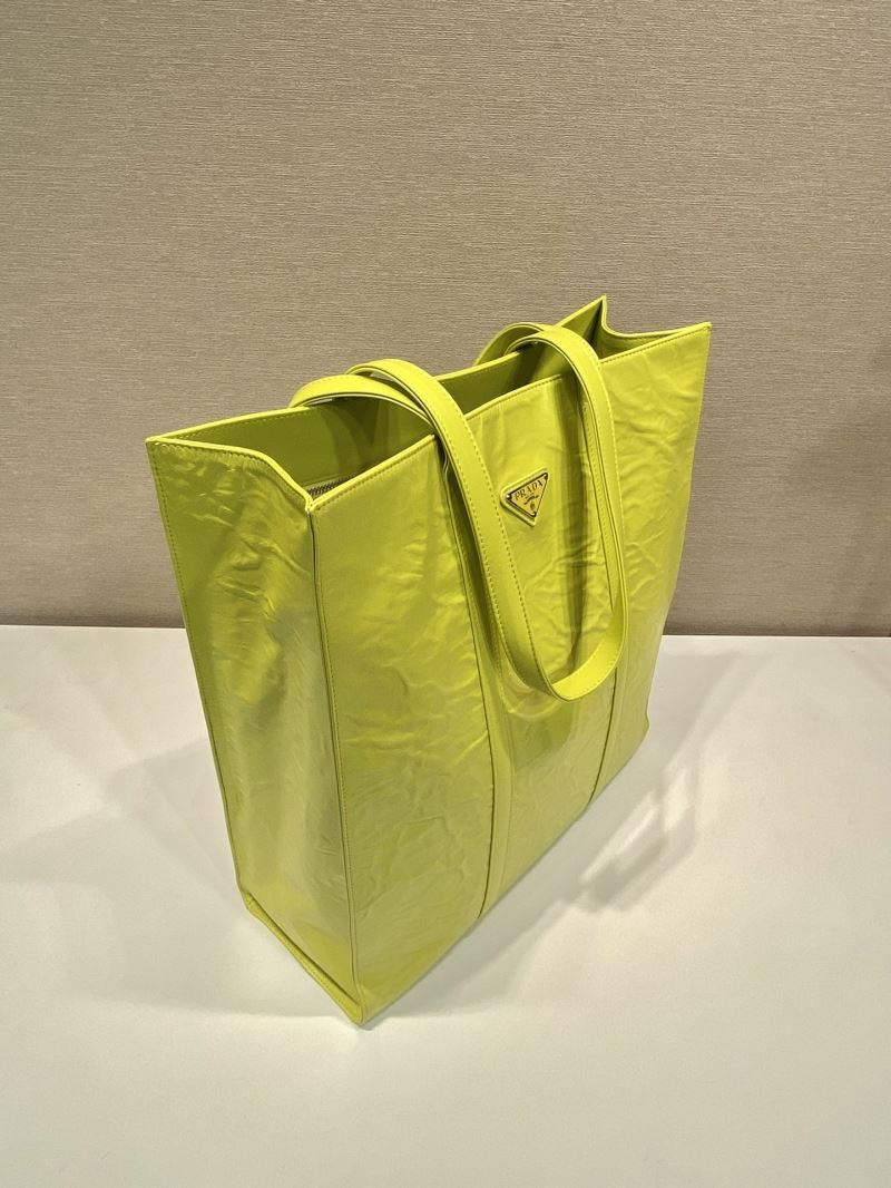 Pra*a tote bags